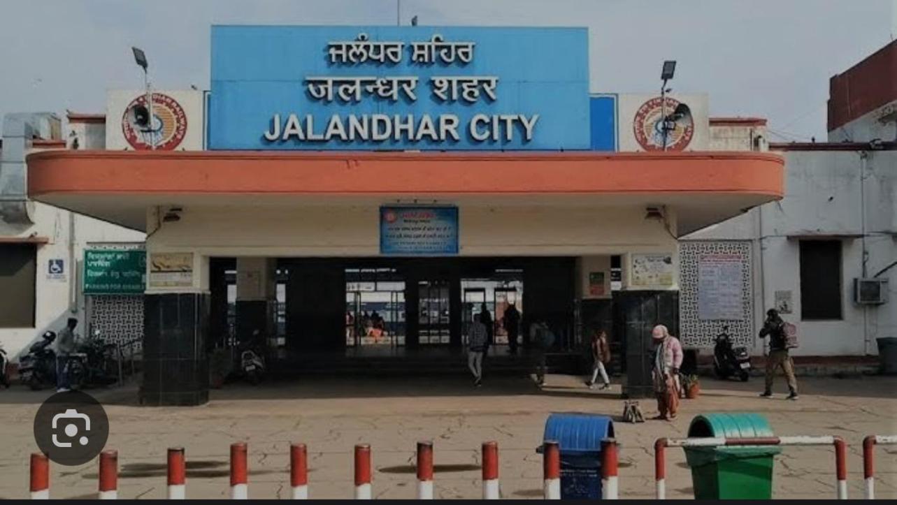 Raja Guest House -- Jalandhar Railway Station -- For Family, Couples, Travellers エクステリア 写真
